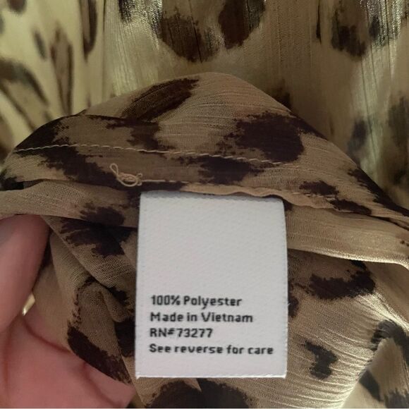 NEW Nine West Blouse XS Cheetah Print Button Collar Long Sleeve Chiffon Top - Picture 8 of 8